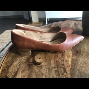 Lulus low pointed toe heels